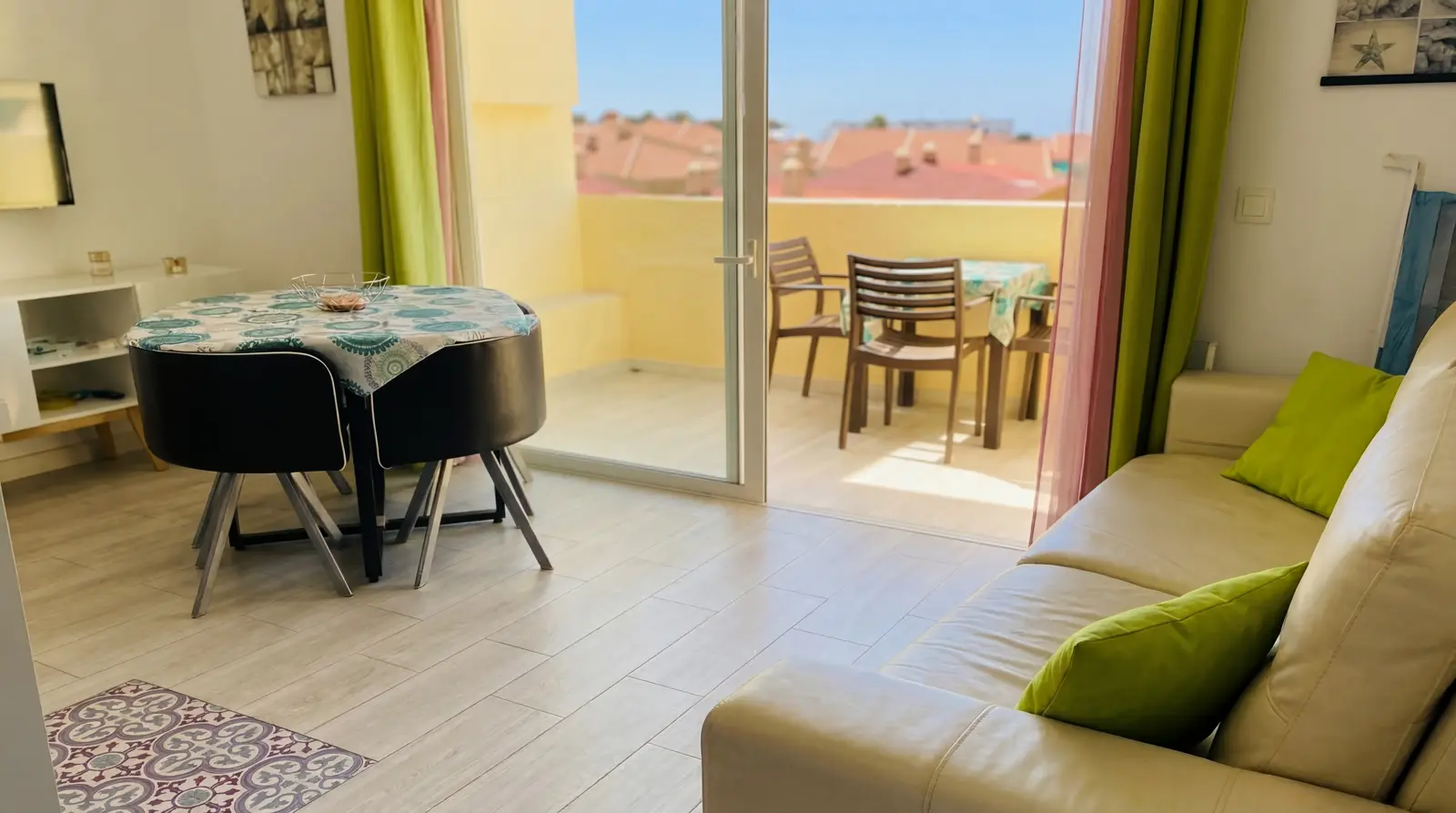 holiday apartments to rent costa adeje