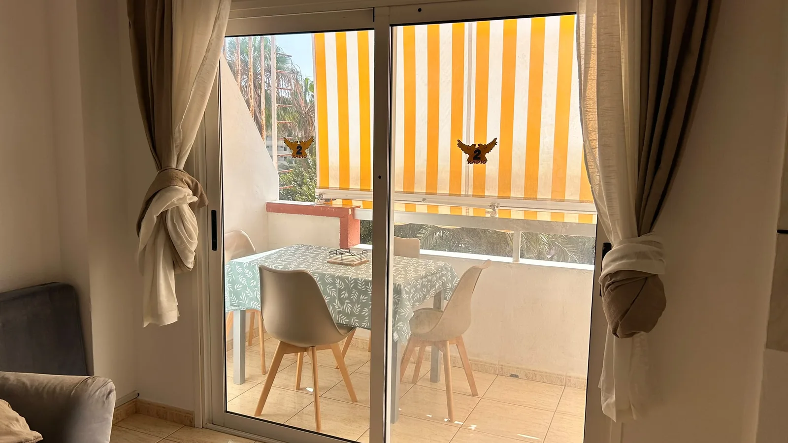 Sliding doors from the living room onto the private terrace, Los Tajinastes apartment
